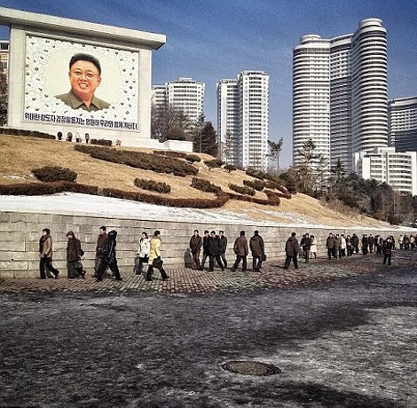 Μοναδικά καρέ από την πραγματική ζωή στη Βόρεια Κορέα - Όλα όσα ο Κιμ Γιονγκ Ουν δεν θέλει να ξέρουμε - Φωτογραφία 9