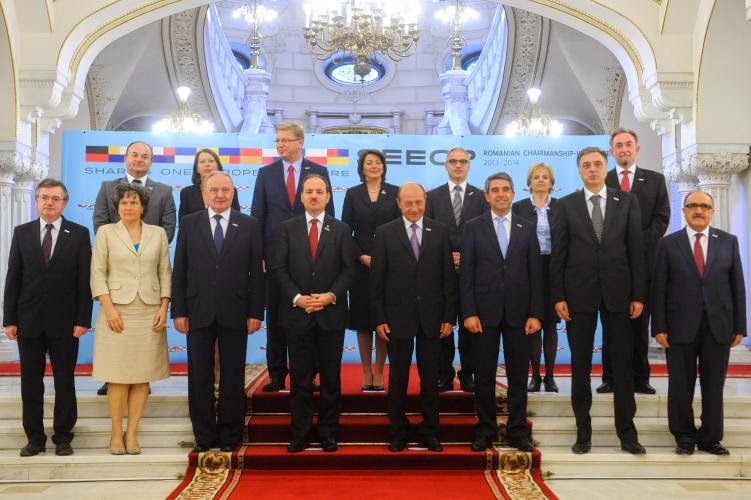 Με παρέμβαση Γεροντόπουλου δεν πέρασε η θέση των Σκοπίων για την Ε.Ε - Φωτογραφία 2