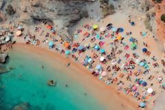 Χωρίς εισιτήριο - Οι 20 καλύτερες παραλίες της Αττικής που δεν χρειάζεται να πληρώσεις είσοδο [photos]