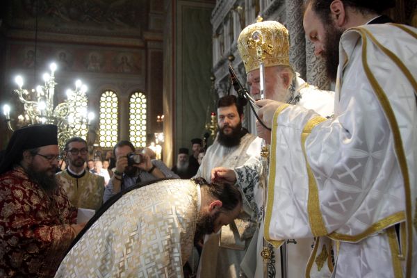 Φωτορεπορτάζ από την χειροτονία του νέου Μητροπολίτη Ιωάννινων - Φωτογραφία 17