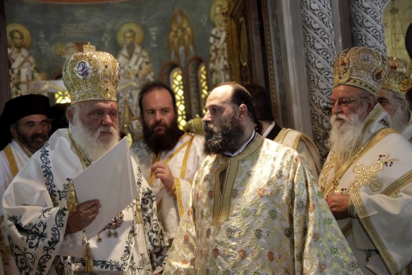 Φωτορεπορτάζ από την χειροτονία του νέου Μητροπολίτη Ιωάννινων - Φωτογραφία 21