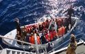 Πάνω από 1.000 μετανάστες μεταφέρθηκαν στις ακτές της Σικελίας