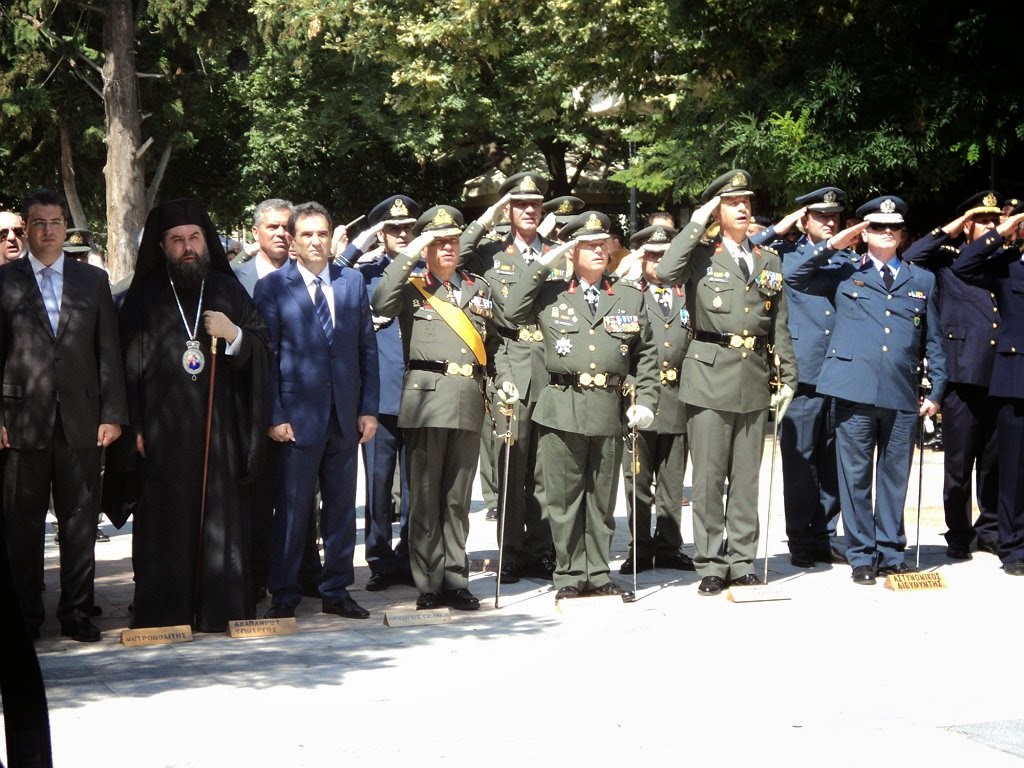 ΠΑΡΟΥΣΙΑ Α/ΓΕΕΘΑ ΣΤΙΣ ΕΟΡΤΑΣΤΙΚΕΣ ΕΚΔΗΛΩΣΕΙΣ ΣΤΙΣ ΣΕΡΡΕΣ - Φωτογραφία 7