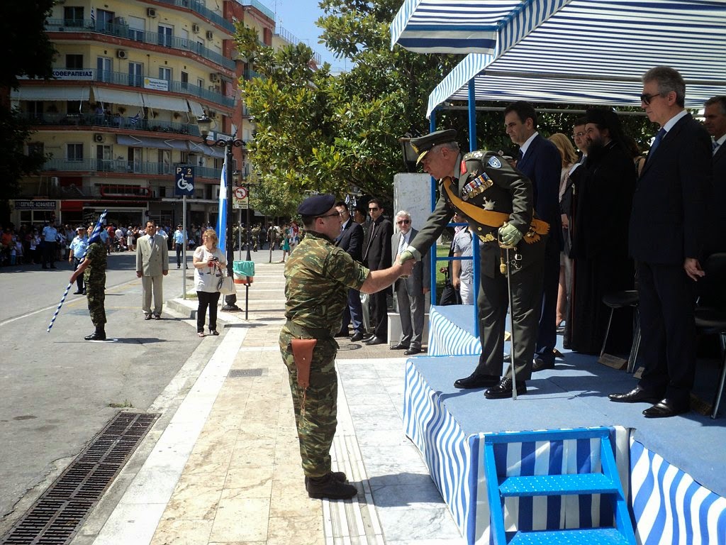 ΠΑΡΟΥΣΙΑ Α/ΓΕΕΘΑ ΣΤΙΣ ΕΟΡΤΑΣΤΙΚΕΣ ΕΚΔΗΛΩΣΕΙΣ ΣΤΙΣ ΣΕΡΡΕΣ - Φωτογραφία 9