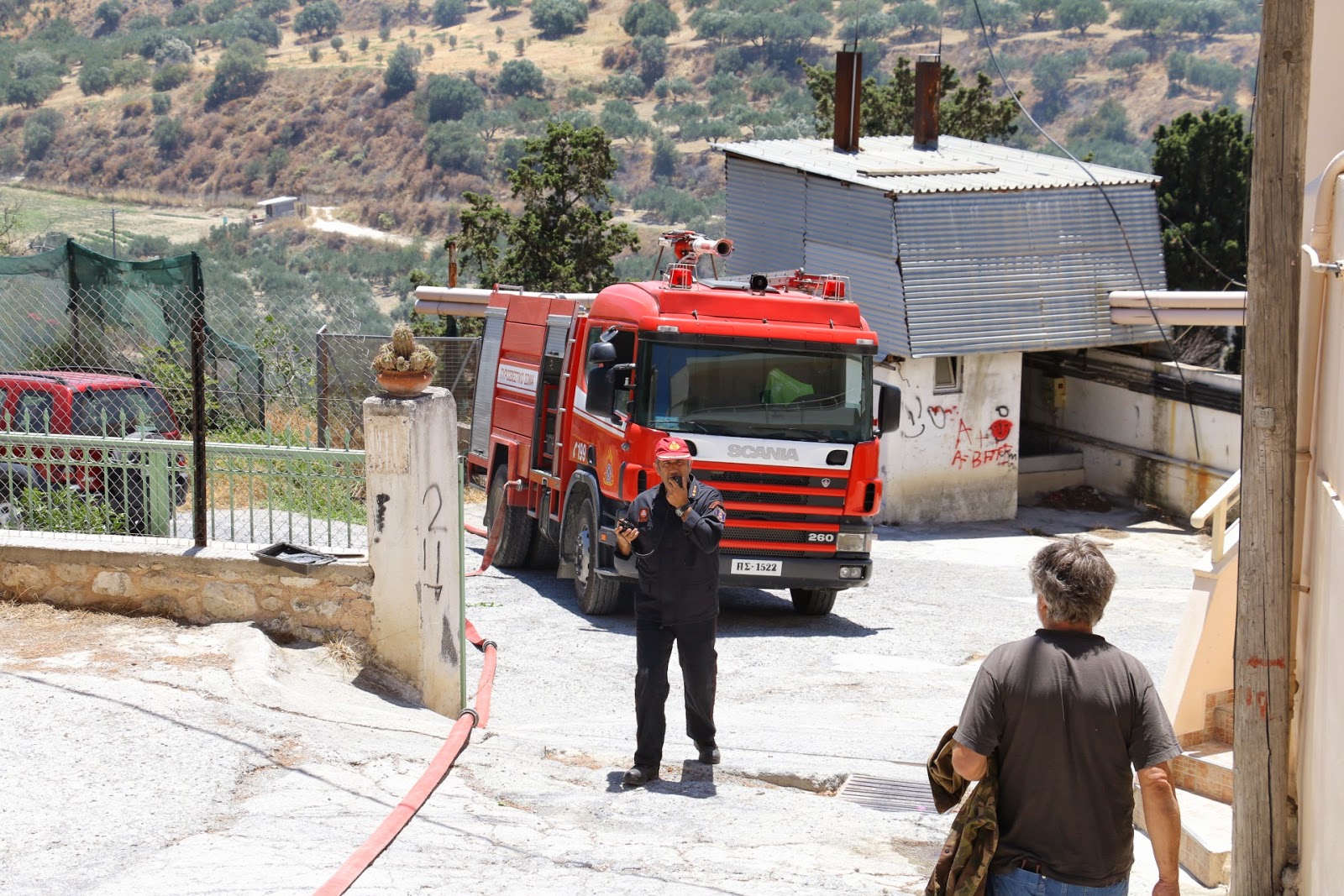 Μεγάλη φωτιά στο Ηράκλειο: Απειλήθηκαν κατοικίες – Δείτε φωτο και βίντεο - Φωτογραφία 6