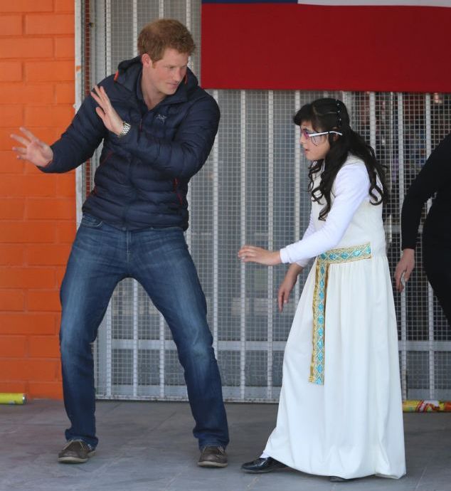 Ο πρίγκιπας Χάρι χόρεψε με παιδιά με ειδικές ανάγκες - Φωτογραφία 3