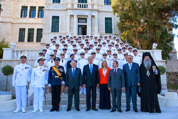 Tελετή ορκωμοσίας των νέων Σημαιοφόρων στη Σχολή Ναυτικών Δοκίμων - Φωτογραφία 4