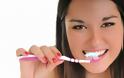 Προσοχή: Από ποιες σοβαρές ασθένειες κινδυνεύετε αν δεν φροντίζετε τα δόντια σας