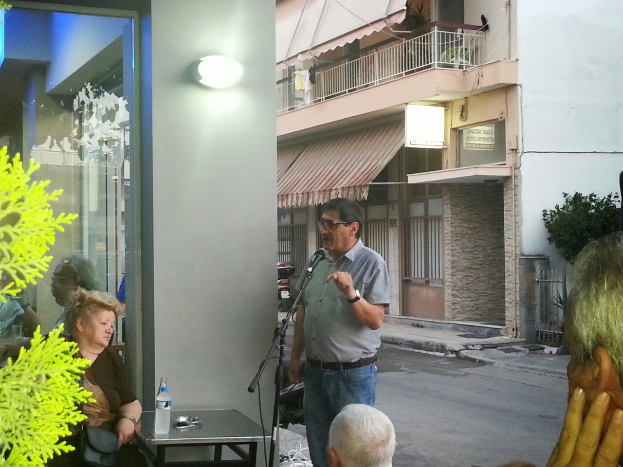 Πάτρα-Τώρα: Ομιλία Πελετίδη σε καφενείο στην Ανθείας - Φωτογραφία 2