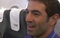 Τα δάκρυα του Καραγκούνη μέσα στο αεροπλάνο για Αθήνα [video]