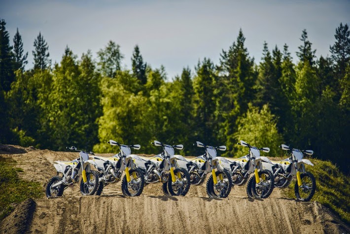 H Husqvarna Motorcycles παρουσιάζει τη γκάμα του 2015 - Φωτογραφία 2