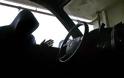 Θρασύτατοι κουκουλοφόροι στα Λεύκτρα Βοιωτίας έκλεψαν εν κινήσει αγροτικό αυτοκίνητο