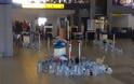 Εικόνες ντροπής στο αεροδρόμιο της Κέρκυρας - Μετατράπηκε σε χωματερή! - Φωτογραφία 3