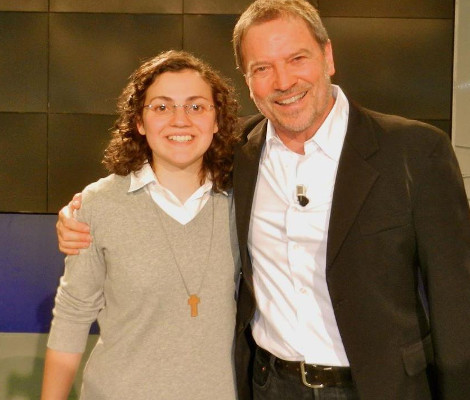 Η καλόγρια του The Voice, που έκανε πάταγο παγκοσμίως, χωρίς τα ράσα  -Πώς είναι η 25χρονη Κριστίνα [video] - Φωτογραφία 5