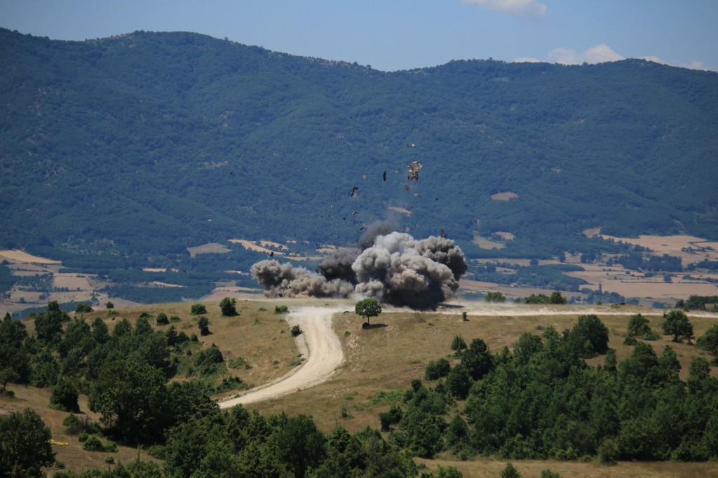 Τελικά έγινε της Κρανέας …Κατέβασαν το βουνό οι αθεόφοβοι! (ΚΑΜΠΕΡΟΣ 2014) (φωτορεπορτάζ) - Φωτογραφία 6