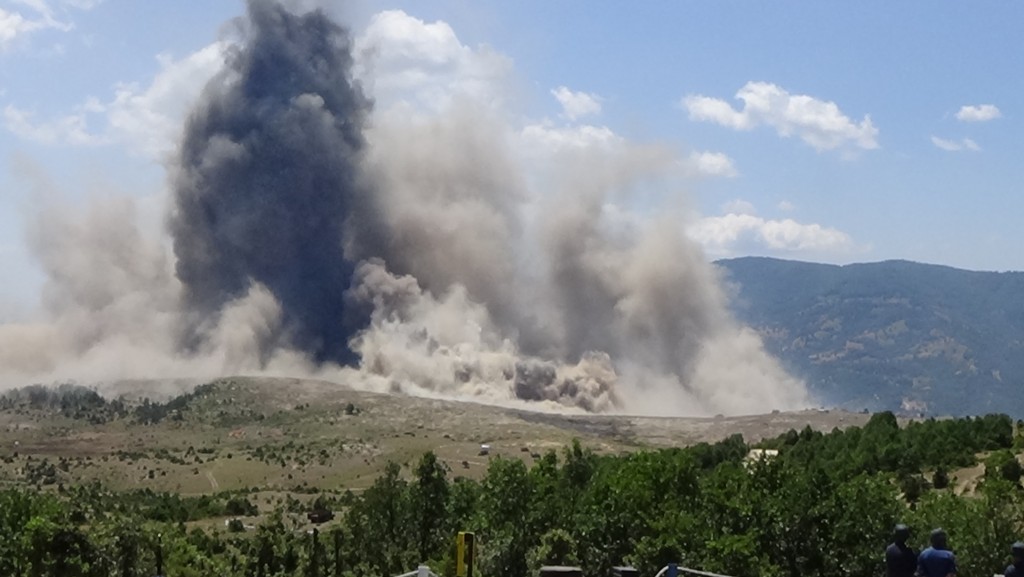 Τελικά έγινε της Κρανέας …Κατέβασαν το βουνό οι αθεόφοβοι! [photos] - Φωτογραφία 11