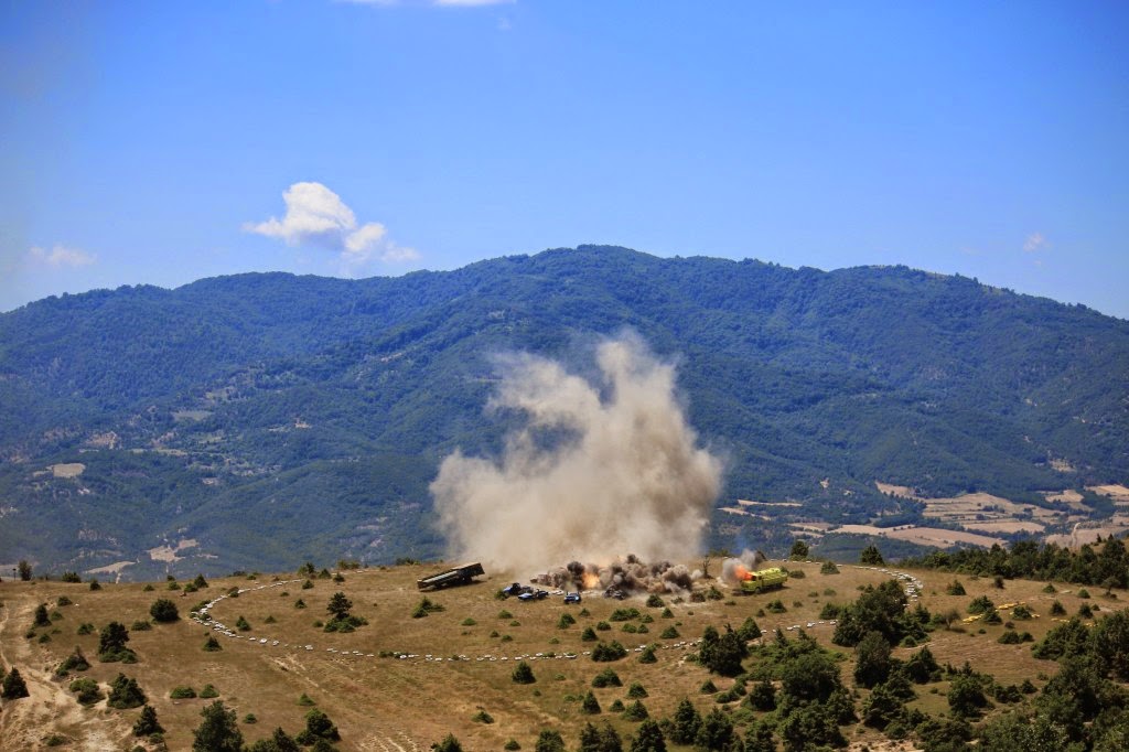 Τελικά έγινε της Κρανέας …Κατέβασαν το βουνό οι αθεόφοβοι! [photos] - Φωτογραφία 7