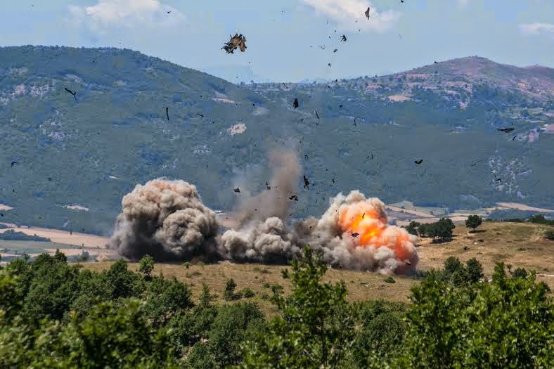 Χαιρετισμός ΥΕΘΑ Δημήτρη Αβραμόπουλου μετά το περάς της άσκησης «ΚΑΜΠΕΡΟΣ 2014» - Φωτογραφία 18