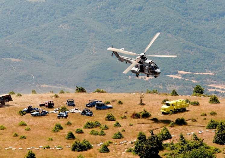 Χαιρετισμός ΥΕΘΑ Δημήτρη Αβραμόπουλου μετά το περάς της άσκησης «ΚΑΜΠΕΡΟΣ 2014» - Φωτογραφία 9