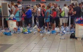 Τι απαντά η ΥΠΑ για το αεροδρόμιο «χωματερή» στην Κέρκυρα - Φωτογραφία 1