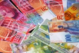 Xιλιάδες δανειολήπτες στεγαστικού σε ελβετικό φράγκο εγκλωβισμένοι από την άνοδο του επιτοκίου! - Φωτογραφία 1