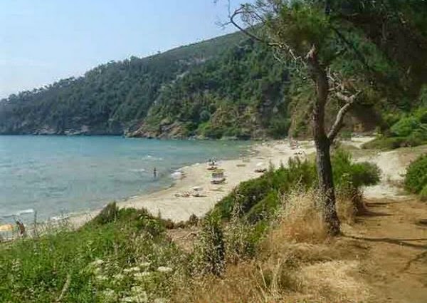 Αυτές είναι οι πιο γνωστές παραλίες γυμνιστών στην Ελλάδα - Φωτογραφία 4
