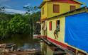 Το πλωτό χωριό του Αμαζονίου όπου όλοι παίζουν ποδόσφαιρο! [photos] - Φωτογραφία 3