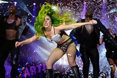 Το λάθος  της Lady Gaga με διαφορά μόνο... 50.000 θαυμαστές! Η γκάφα που έγραψε ιστορία! [photos]
