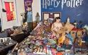 Απίστευτο! Ξόδεψε 40.000 βρετανικές λίρες για να αγοράσει πράγματα του Harry Potter [photos]