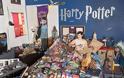 Απίστευτο! Ξόδεψε 40.000 βρετανικές λίρες για να αγοράσει πράγματα του Harry Potter [photos] - Φωτογραφία 3