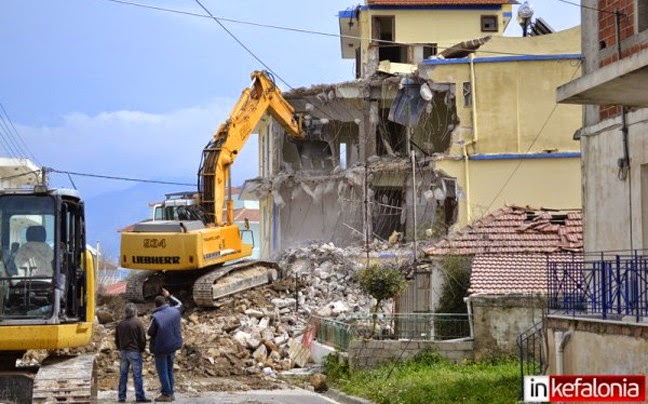 Ο απολογισμός του σεισμού: Κατεδαφιστέα 200 κτίρια στη Κεφαλονιά! - Φωτογραφία 1