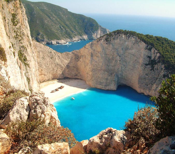 Αυτή είναι η παραλία της Ελλάδας που ψηφίστηκε ως η καλύτερη του κόσμου! - Φωτογραφία 2