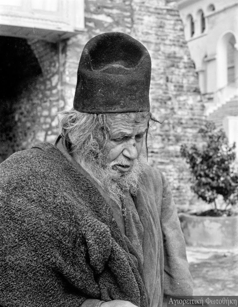 5014 - Κωνσταντίνος μοναχός Καρεώτης (φωτογραφίες) - Φωτογραφία 2