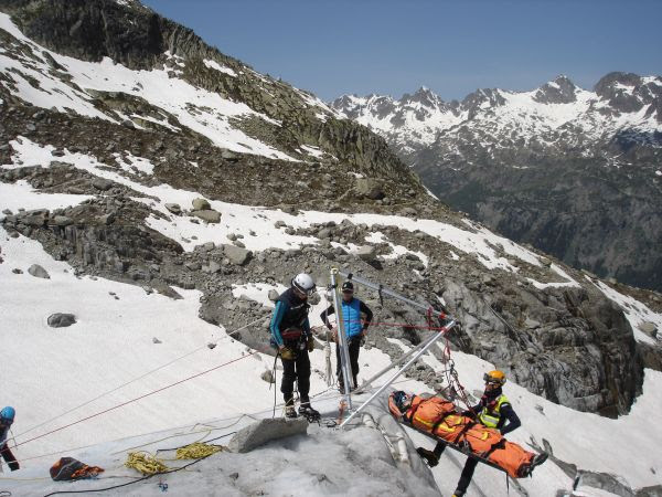 Εκπαίδευση μέλους της ΕΟΔ σε σχολή ορεινής διάσωσης στη Γαλλία - Φωτογραφία 2