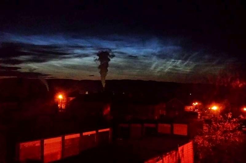Βρετανία: Ανεξήγητο φαινόμενο στο νυχτερινό ουρανό - Φωτογραφία 4