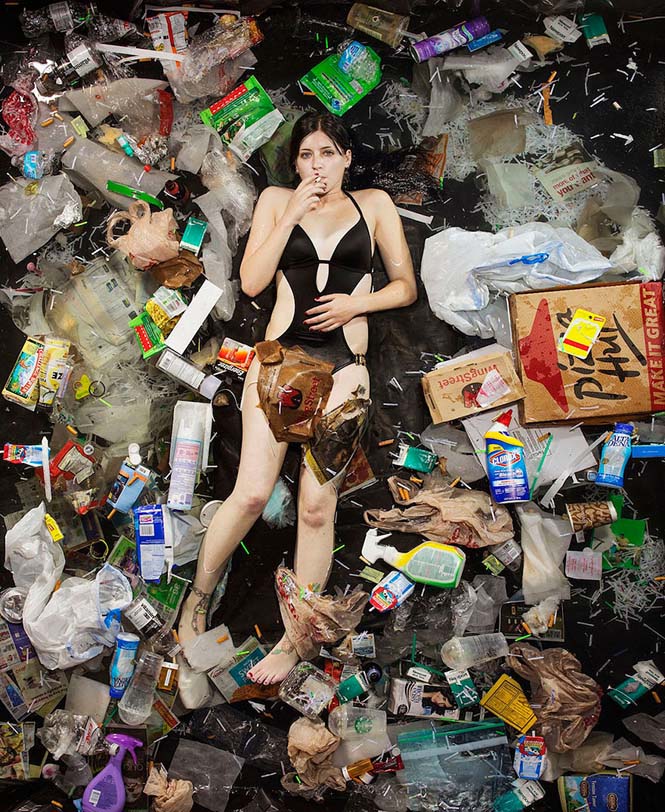 Ακατάλληλο για υποχόνδριους: Άνθρωποι φωτογραφίζονται με τα σκουπίδια μιας εβδομάδας - Φωτογραφία 12
