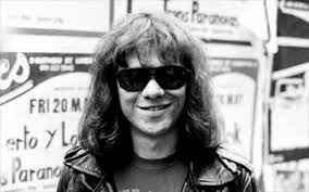 Ramones: Πέθανε το ιδρυτικό μέλος Τόμι Ραμόν - Φωτογραφία 1