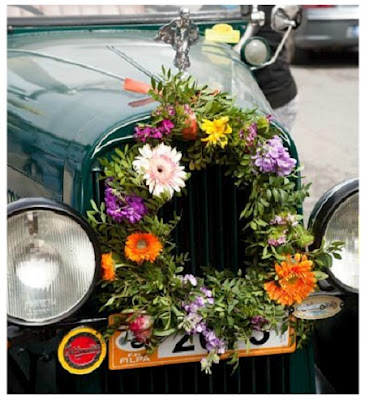 Αυτοκίνητα - αντίκες και λουλούδια την Πρωτομαγιά στην Κηφισιά - Φωτογραφία 2