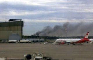 Πυρκαγιά στο αεροδρόμιο του Βερολίνου - Φωτογραφία 1