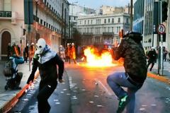 ΔΕΙΤΕ: Τα πορτραίτα της Ελλάδας σε κρίση