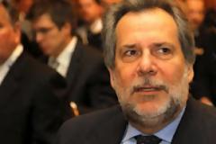 Φραστική επίθεση από πολίτες δέχτηκε ο Χρήστος Παπουτσής