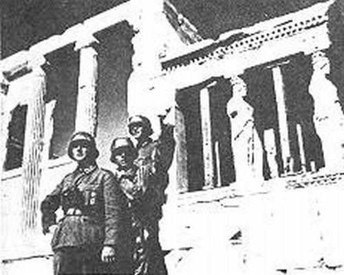 VIDEO: Σαν σήμερα το 1941 οι Γερμανοί εισέβαλαν στην Αθήνα - Φωτογραφία 5