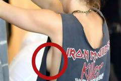 Δείτε το το στήθος της Miley Cyrus!Ατυχηματάκι! (Photos)