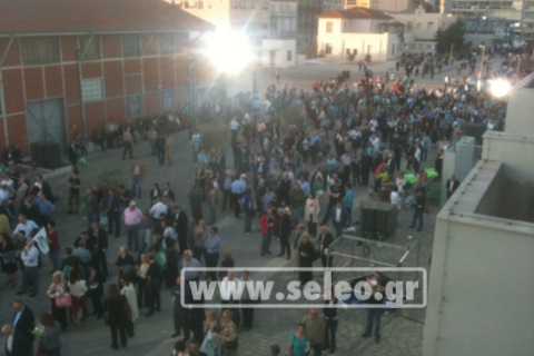 Δείτε φωτογραφίες από την πραγματική συγκέντωση του Βενιζέλου στη Θεσσαλονίκη...!!! - Φωτογραφία 2