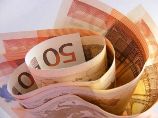 Στα 200 δις ευρώ οι τραπεζικές καταθέσεις των Ελλήνων στην Ελβετία - Φωτογραφία 1