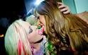 Ποια Ελληνίδα φίλησε τη φίλη της στο στόμα; - Φωτογραφία 2