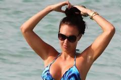 Στις παραλίες βγήκε η Tamara