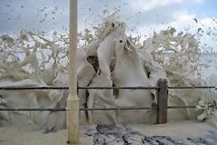 Cappuccino coast: Πολύ σπάνιο φυσικό φαινόμενο (Photos)