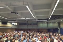 Κατάμεστο το ΣΕΦ στην ομιλία του Κ. Κατσαφάδου