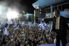 Λαοπλημμύρα παρουσιάζει ο Σαμαράς μέσα από τις κοινωνικές σελίδες του κόμματός του! Δείτε τις φωτογραφίες...